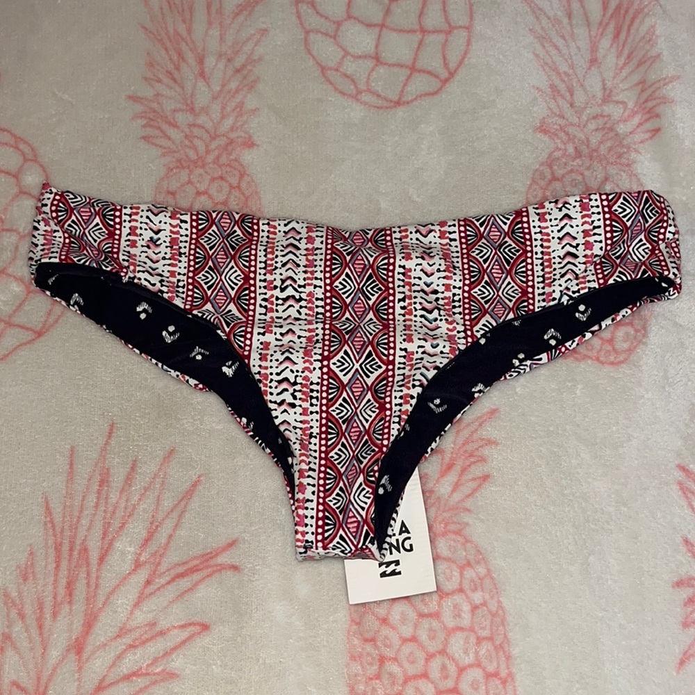 Billabong, reverse bottom, size large, cheeky coverage